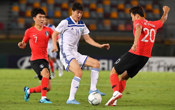 日本队横扫韩国队，安赛龙状态火热