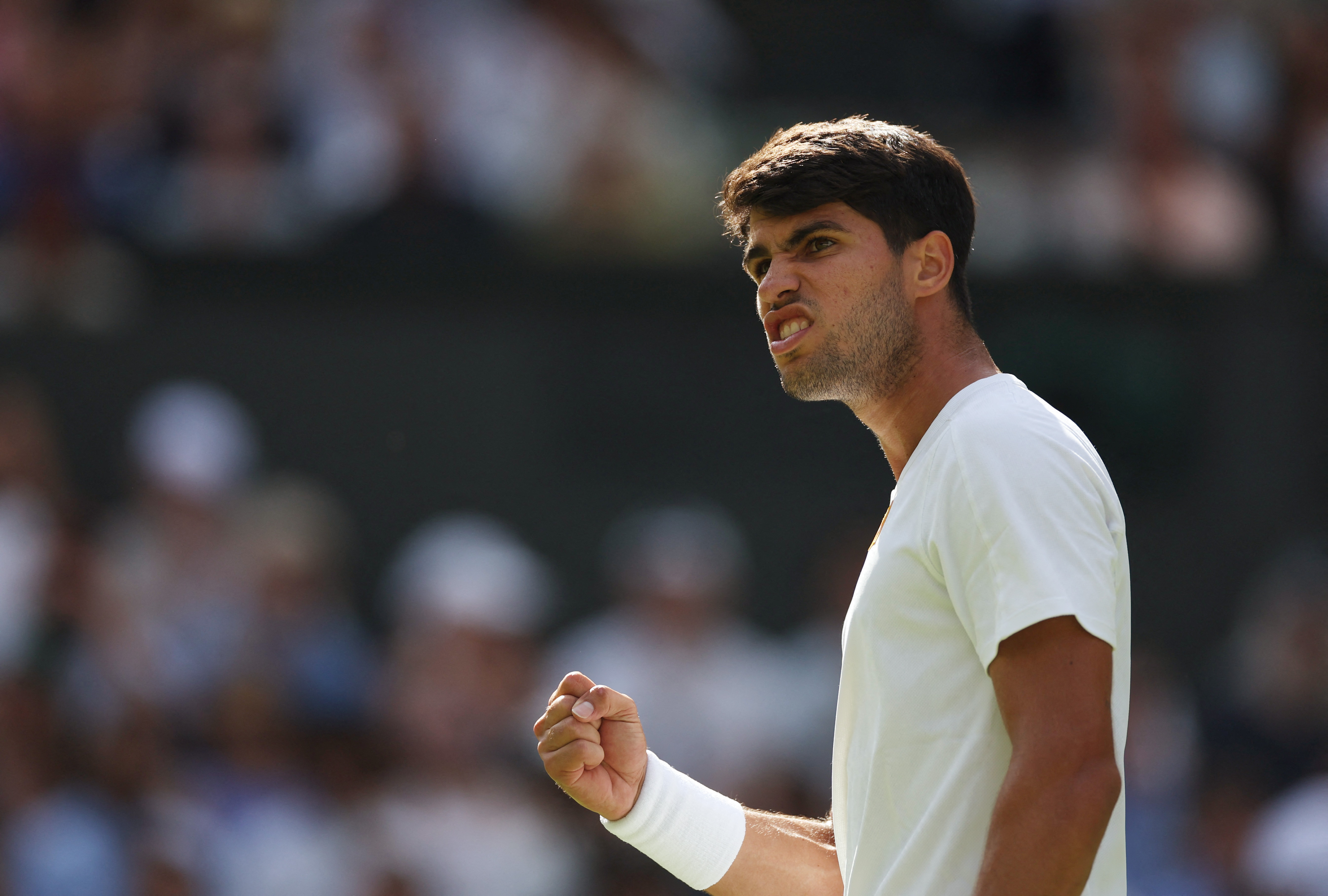 温网翻盘年终总决赛，阿尔卡拉斯高光表现