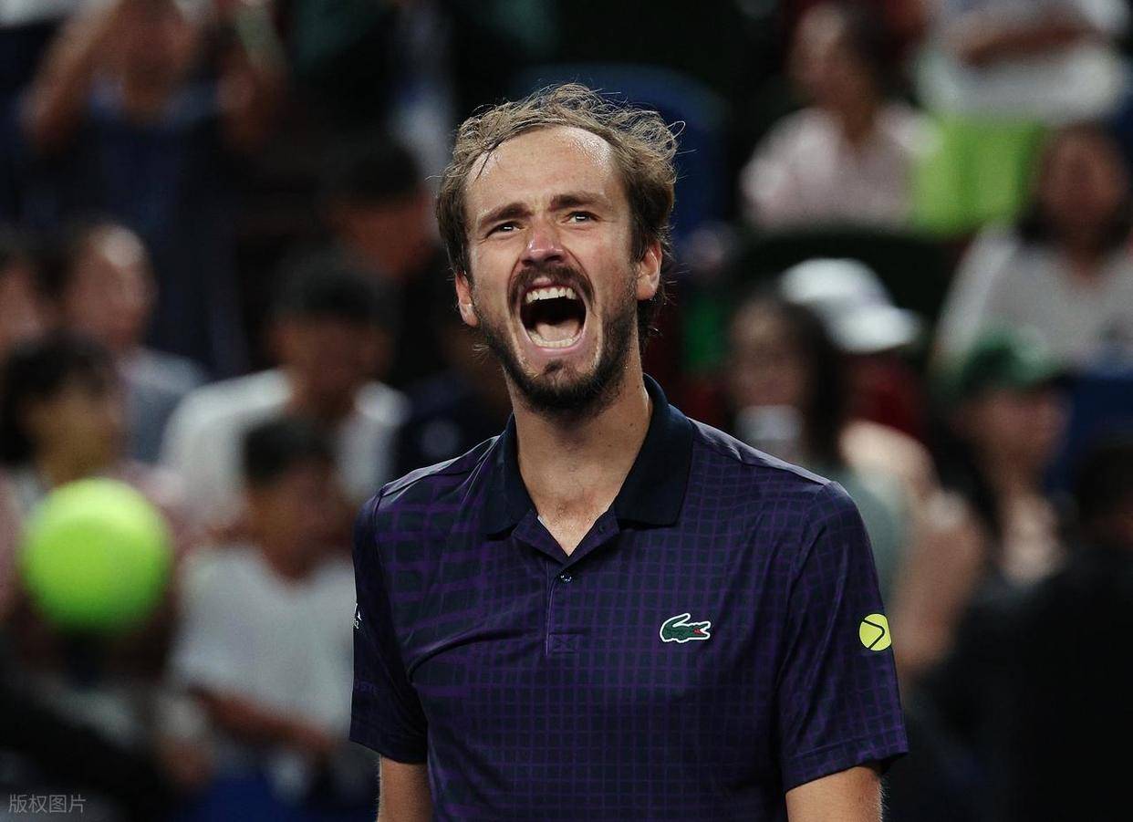 联合杯险胜年终总决赛，梅德韦杰夫带队取胜