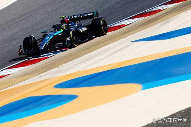 梅赛德斯碾压索伯车队，诺里斯高光表现