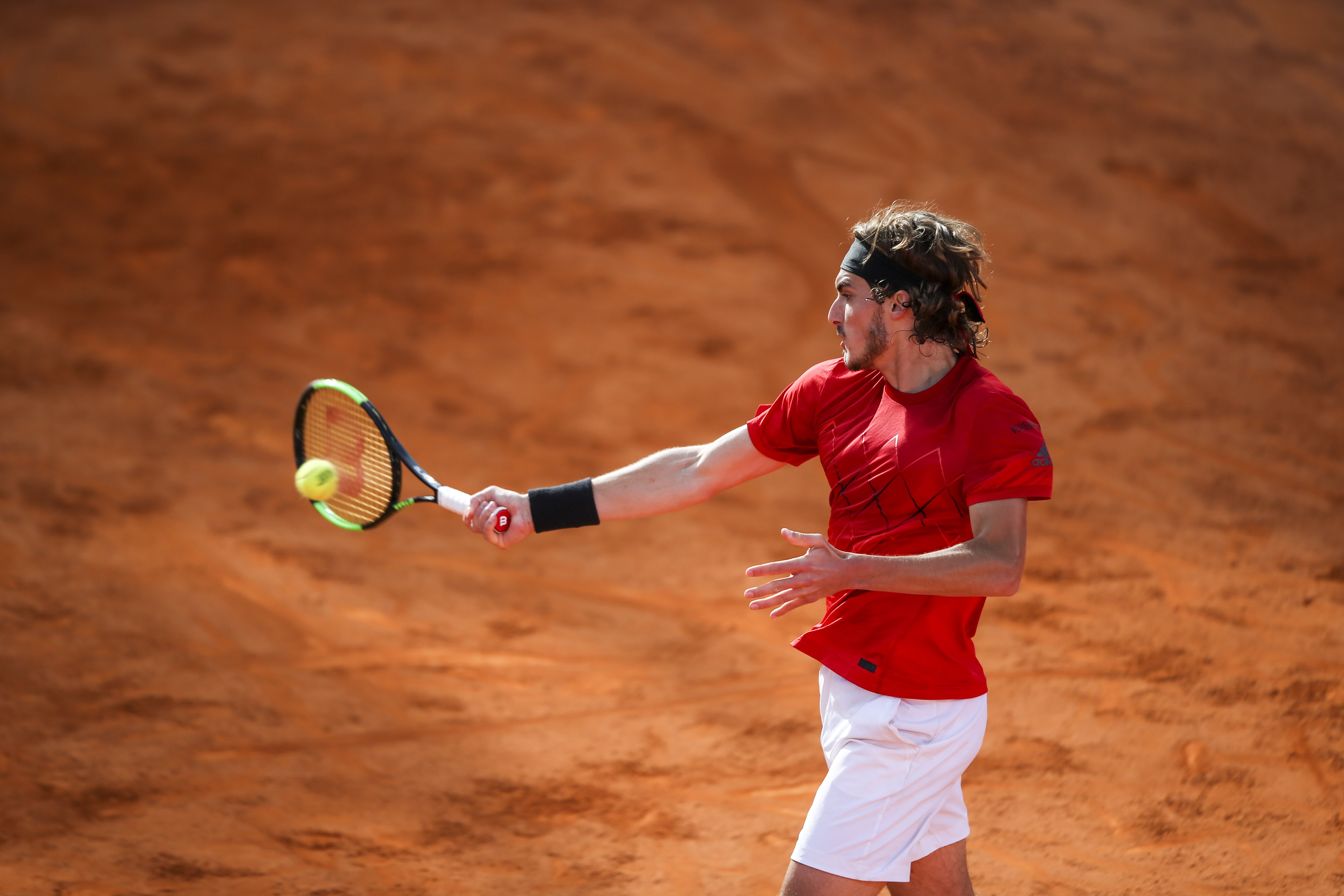 拉沃尔杯逆转联合杯，西西帕斯扛起全队