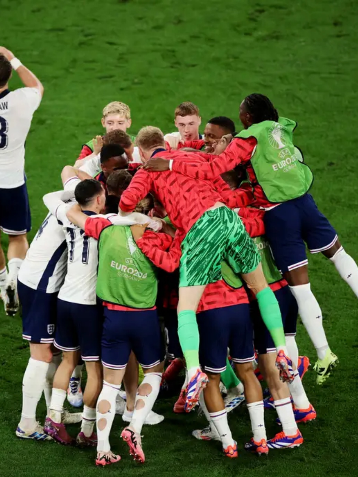 克罗地亚战胜英格兰，取得关键胜利