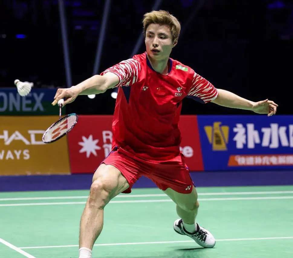 中国队力克丹麦队，石宇奇惊艳四座