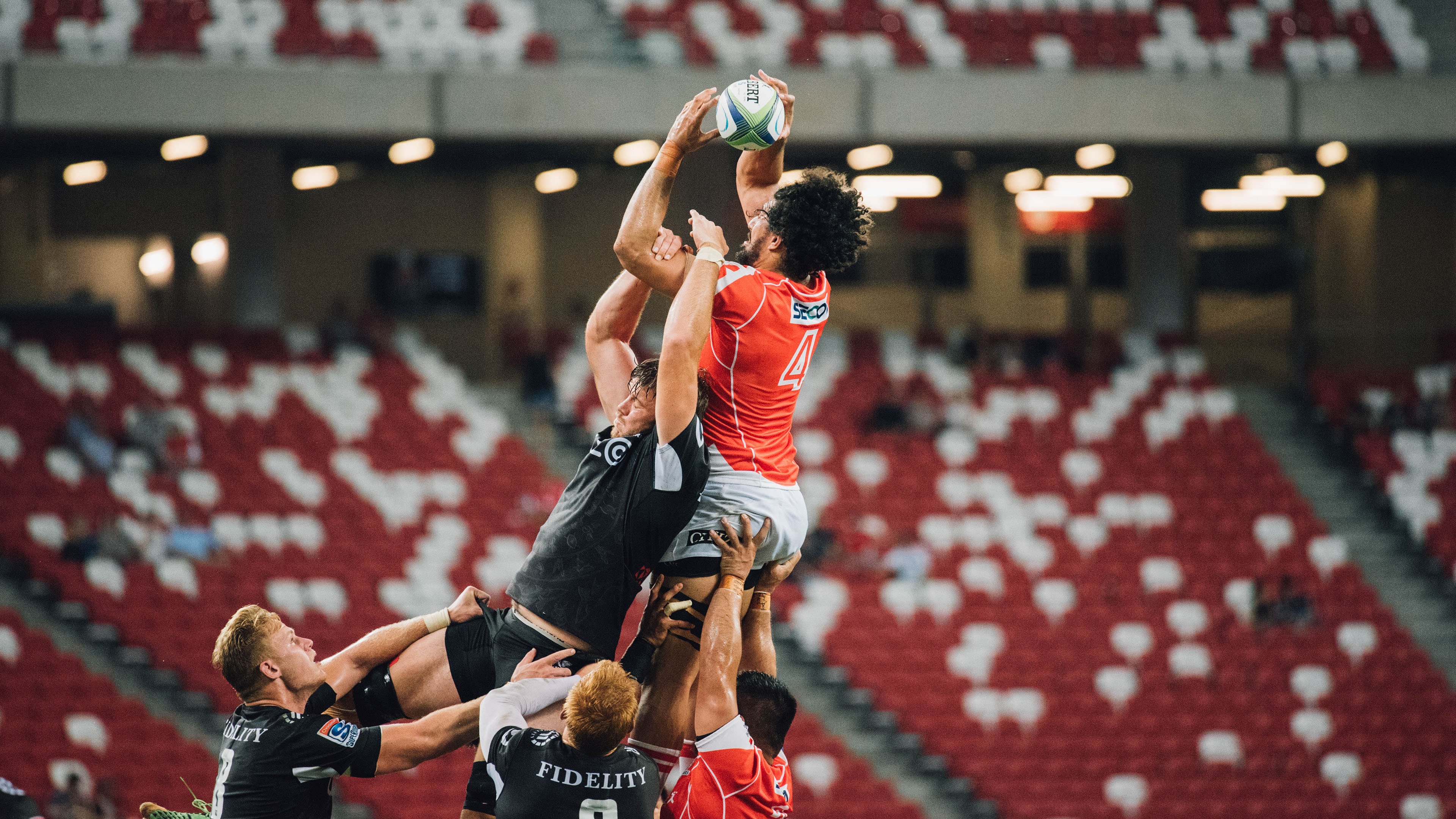 横扫之夜，米切尔的领袖光芒照亮辽宁队胜利之路